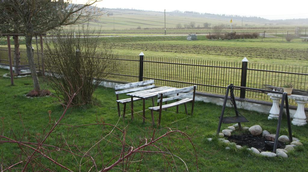 Hôtel Osrodek Wypoczynkowy Trzy Korony à Frydman Extérieur photo