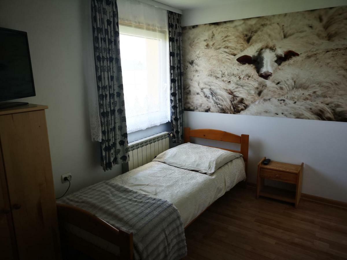 Hôtel Osrodek Wypoczynkowy Trzy Korony à Frydman Extérieur photo